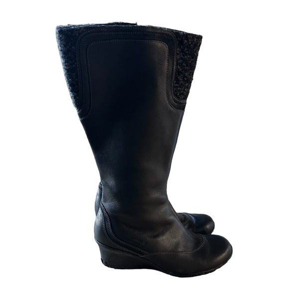 Merrell Larkspur Black Leather Wedge Vibram Sole Wool Trim Boots - Size 7 - Picture 3 of 7